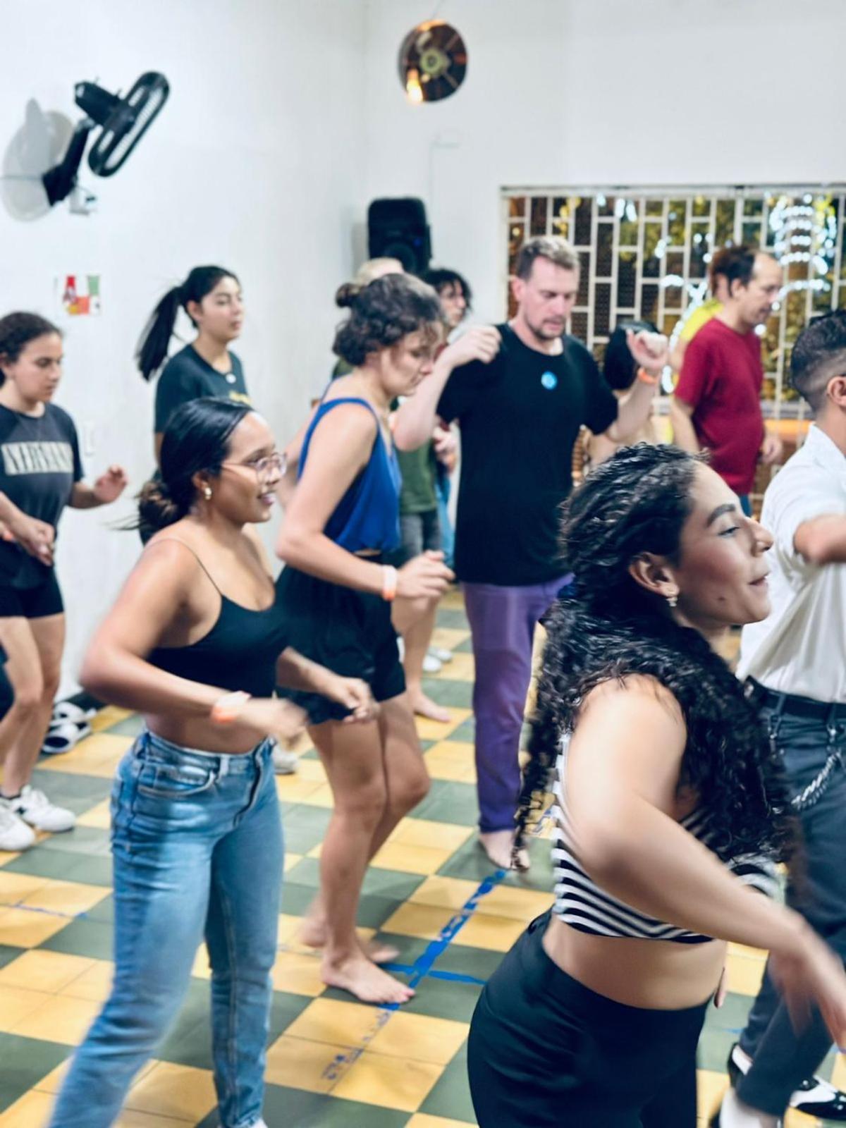 Havana Hostel Cali & Dance School Exterior photo